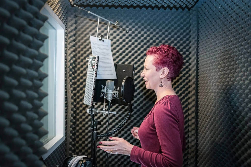 Liz Drury voice over artist